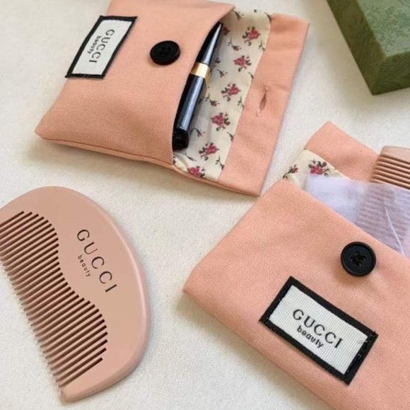 Gucci wooden comb with canvas pouch set - Picture 2 of 3